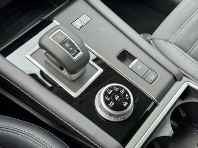 2025 Mitsubishi Outlander PHEV Base