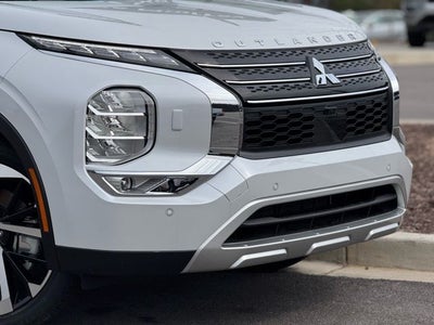 2025 Mitsubishi Outlander PHEV Base