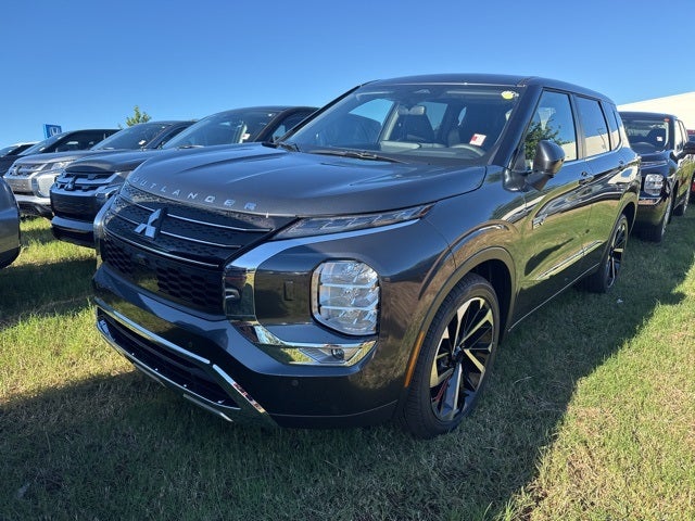 2025 Mitsubishi Outlander PHEV Base