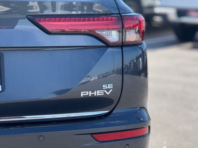 2025 Mitsubishi Outlander PHEV SE