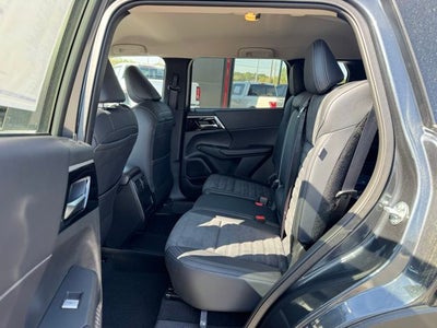 2025 Mitsubishi Outlander PHEV SE