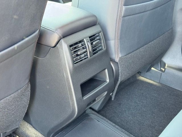 2025 Mitsubishi Outlander PHEV SE