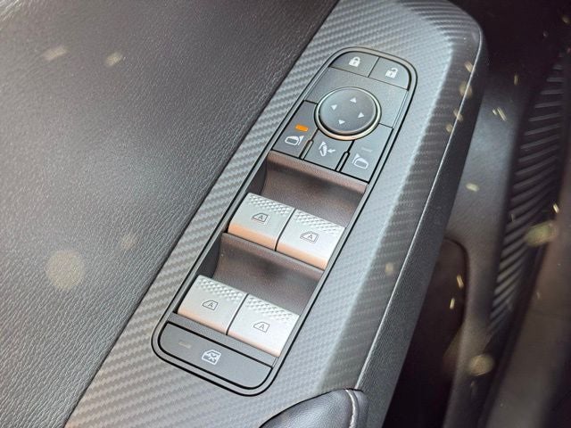 2025 Mitsubishi Outlander PHEV SE