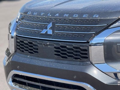 2025 Mitsubishi Outlander PHEV SE