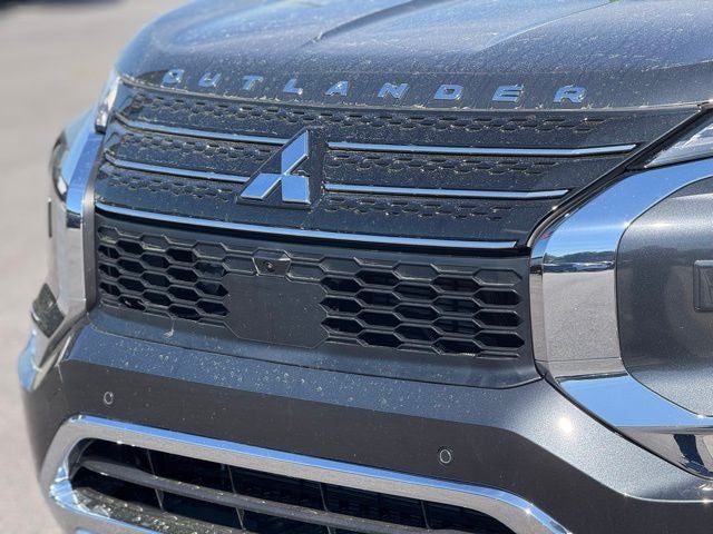 2025 Mitsubishi Outlander PHEV SE