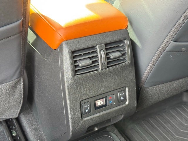 2025 Mitsubishi Outlander PHEV SEL