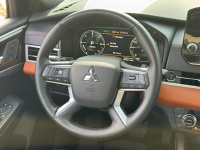 2025 Mitsubishi Outlander PHEV SEL