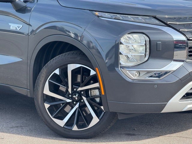 2025 Mitsubishi Outlander PHEV SEL