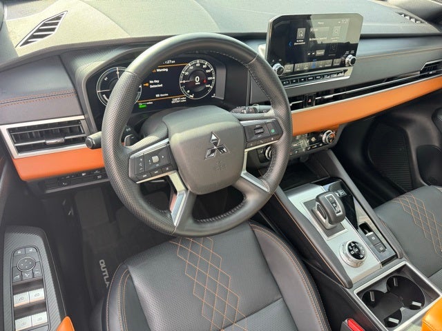2025 Mitsubishi Outlander PHEV SEL