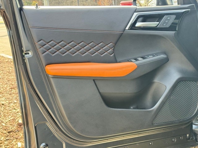 2025 Mitsubishi Outlander PHEV SEL