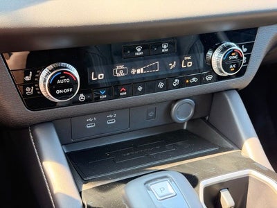 2026 Mitsubishi Outlander PHEV SEL