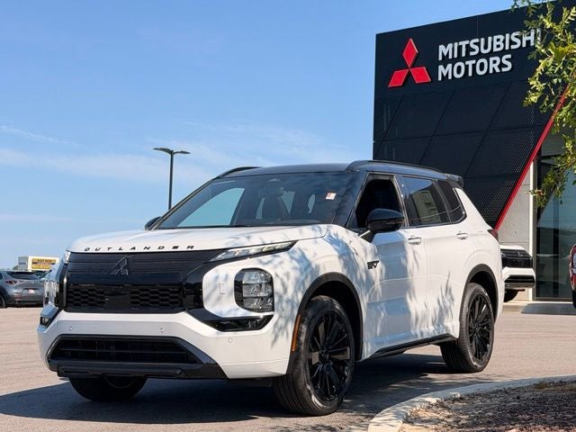 2026 Mitsubishi Outlander PHEV SEL