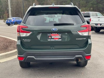 2022 Subaru Forester Premium