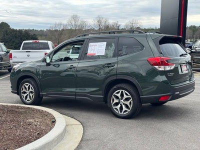 2022 Subaru Forester Premium