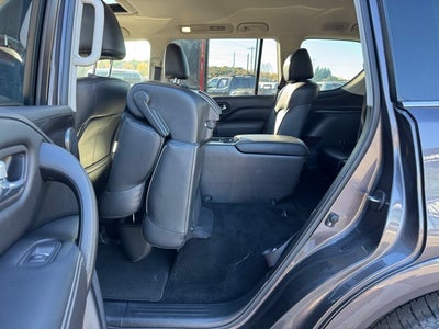 2024 INFINITI QX80 LUXE