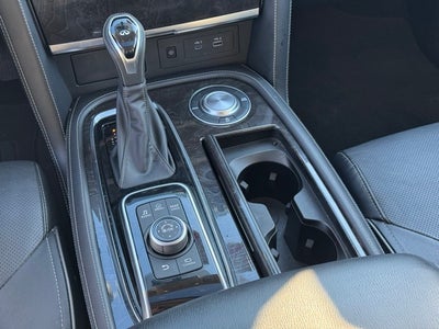 2024 INFINITI QX80 LUXE