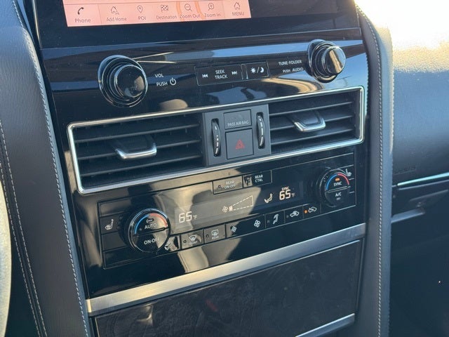 2024 INFINITI QX80 LUXE