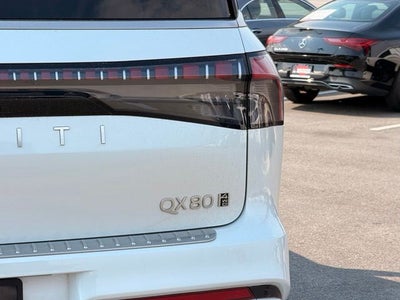 2025 INFINITI QX80 SENSORY
