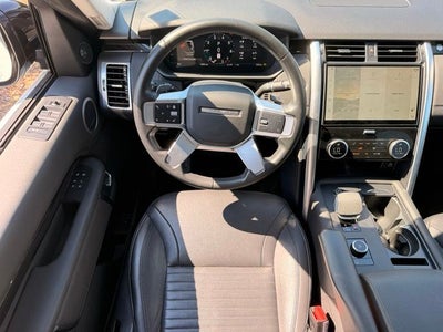2024 Land Rover Discovery S