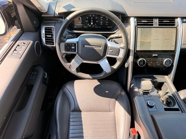 2024 Land Rover Discovery S