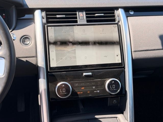 2024 Land Rover Discovery S