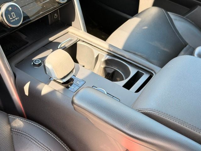 2024 Land Rover Discovery S