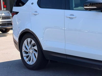 2024 Land Rover Discovery S