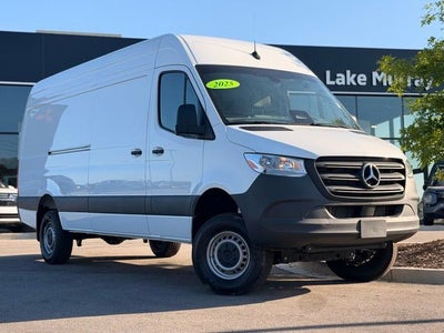 2025 Mercedes-Benz Sprinter 2500 Cargo 170 WB 4MATIC®