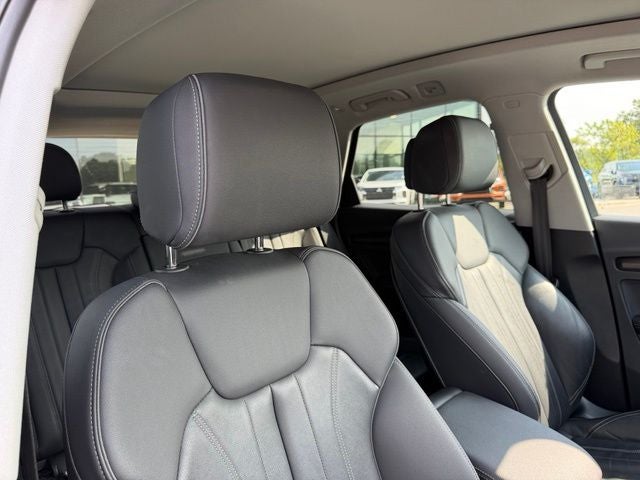 2024 Audi Q5 45 S line Premium quattro