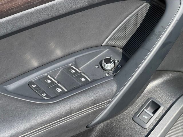2024 Audi Q5 45 S line Premium quattro