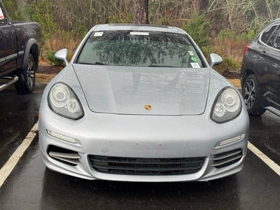 2015 Porsche Panamera Base