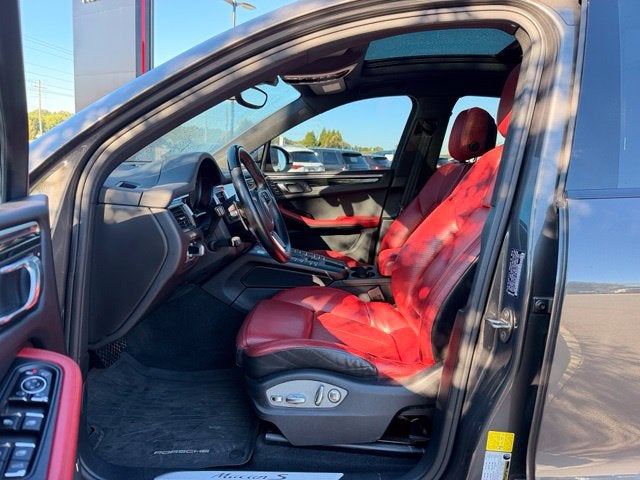2018 Porsche Macan S