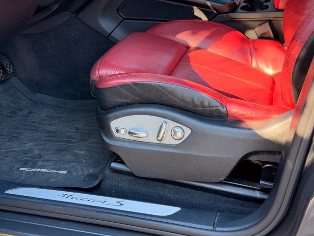 2018 Porsche Macan S